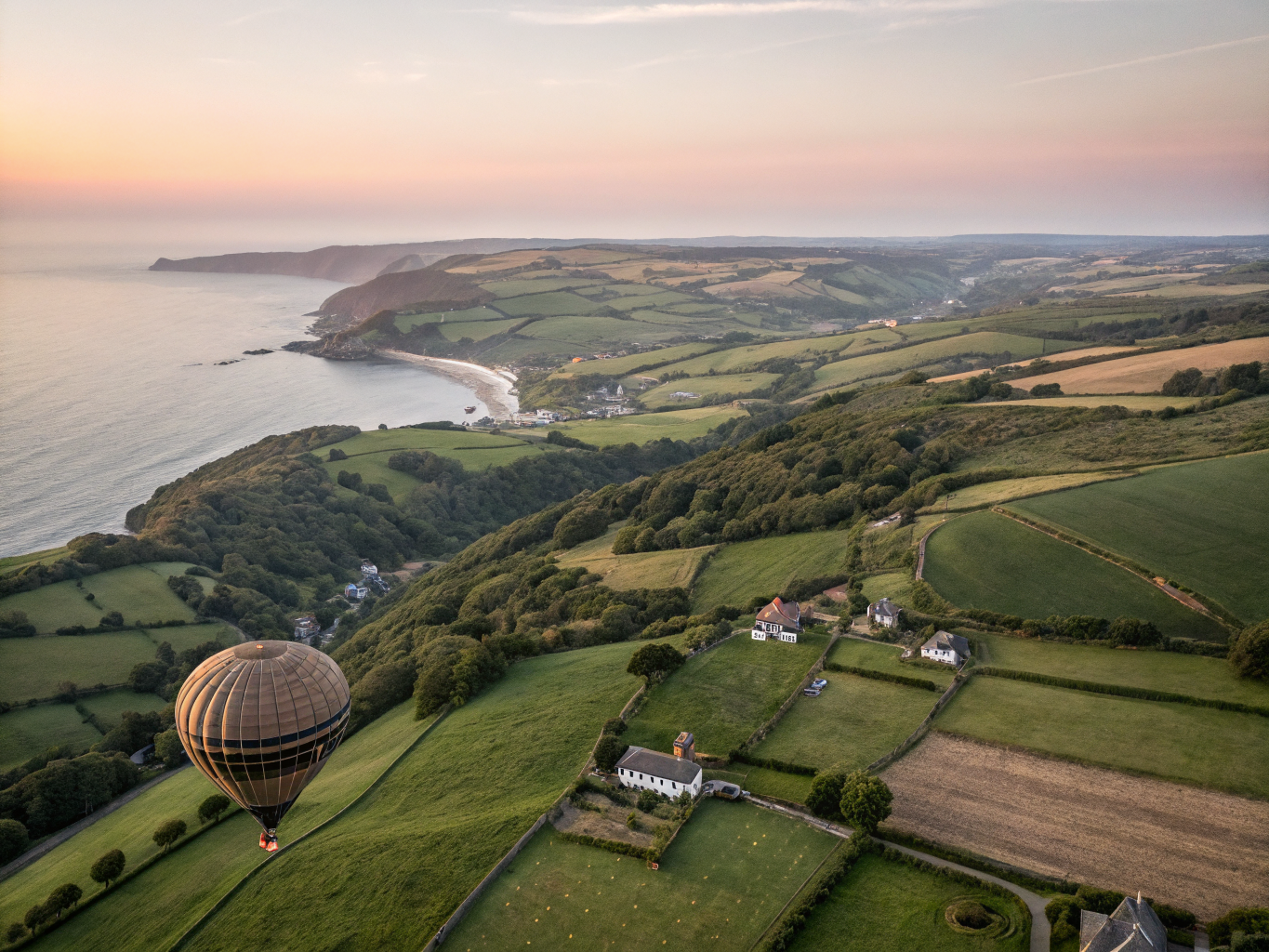 Vol en montgolfière au-dessus des paysages bretons